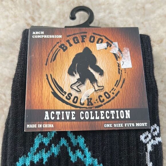 BIGFOOT Socks NWT - Picture 2 of 4